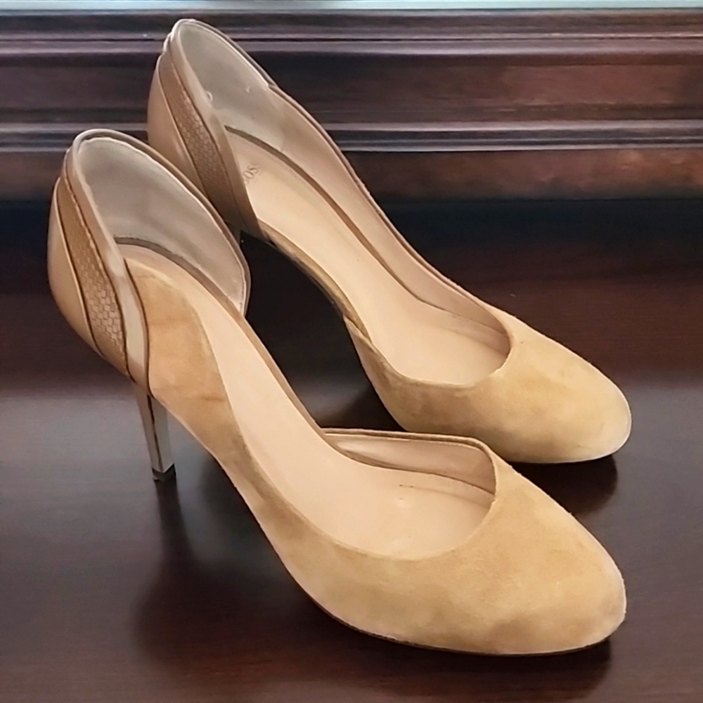 Hugo Boss Tan Suede heels